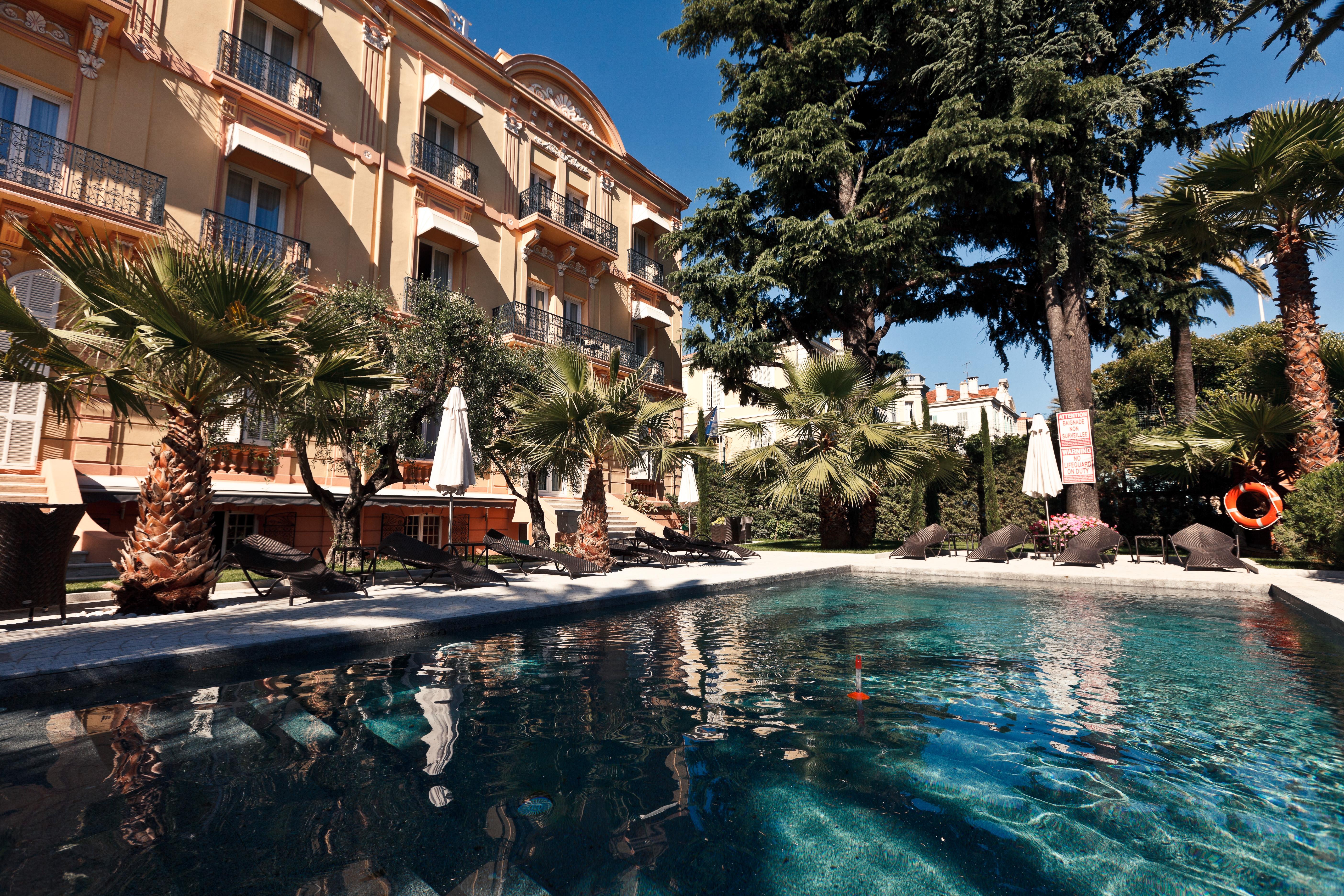 Golden Tulip Cannes Hotel De Paris Eksteriør billede