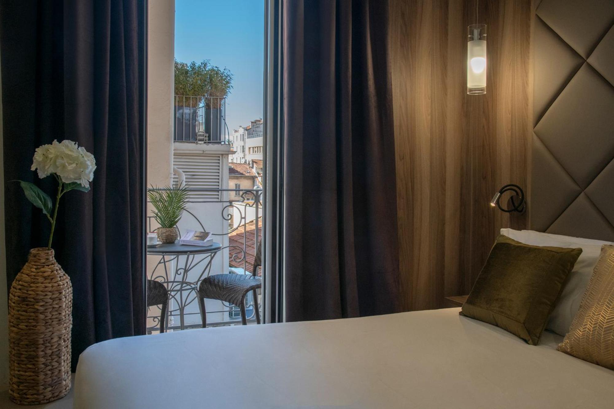 Golden Tulip Cannes Hotel De Paris Eksteriør billede
